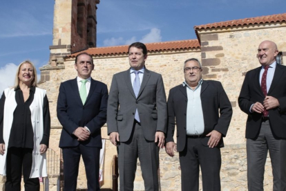 Mañueco junto a De Gregorio, Serrano, Molina y Carnero.- GONZALO MONTESEGURO