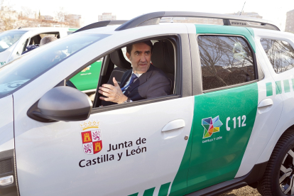 El consejero de Medio Ambiente, Vivienda y Ordenación del Territorio, Juan Carlos Suárez-Quiñones, participa en el acto de entrega de 280 vehículos todoterreno para los servicios territoriales de Medio Ambiente de la Comunidad.- ICAL