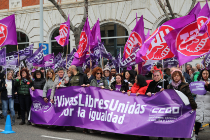 Manifestación en el Día Internacional de la Mujer en Palencia. ICAL