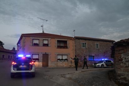 La localidad de Hacinas (Burgos) evacuada a causa del incendio.- ICAL