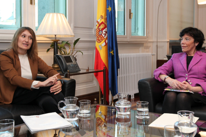 Reunión en Madrid entre Rocío Lucas e Isabel Celaá. | ICAL
