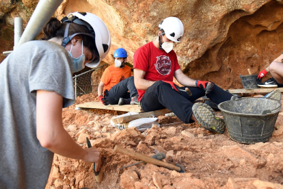 Presentación de los objetivos de la campaña de excavaciones 2021 en los yacimientos de Atapuerca. - ICAL