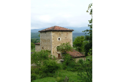 Torre Medieval a la venta en Vallejuelo (Burgos). -E.M.