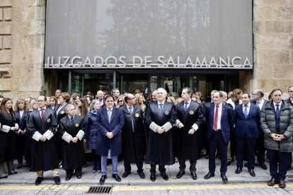 Concentración en la puerta de los juzgados de Salamanca contra la amnistía. -ICAL