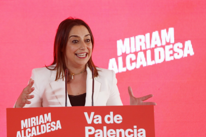 Miriam Andrés el día de su presentación como candidata del PSOE a la Alcaldía de Palencia.- ICAL