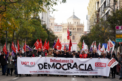 Manifestación de CCOO y UGT en defensa de la democracia en Valladolid. ICAL