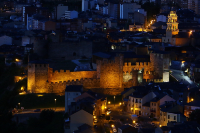 Vista aérea del Castillo de los Templarios de Ponferrada. -ICAL.
