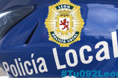 Fotografía de archivo de un vehículo de la Policía de León. E.M