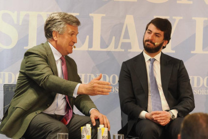 Foro de EL MUNDO 'El talento empresarial de Castilla y León'. Alfonso Jiménez (Cascajares), Juan García- Gallardo (vicepresidente Junta CYL).- PHOTOGENIC