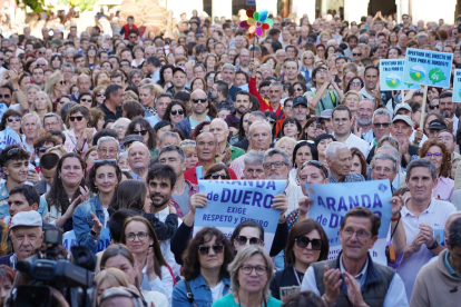 Concentración en Aranda de Duero (Burgos) para reclamar más inversión en infraestructuras en la provincia. -ICAL