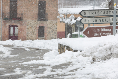 Nieve en la localidad leonesa de Riello. / ICAL