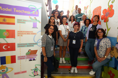 Profesores de tres centros educativos de Portugal, Rumanía y Turquía participan en el proyecto Erasmus 'Model Teachers 3.0' que desarrolla su primera actividad en el colegio público de Toral de los Vados (León)