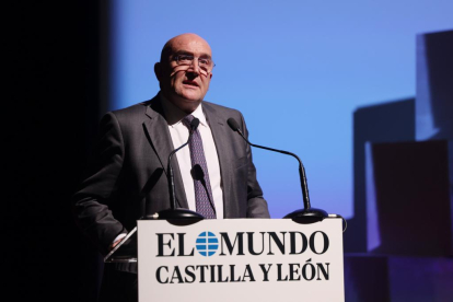 El alcalde de Valladolid, Jesús Julio Carnero, en la gala de los Premios La Posada 2023 de El Mundo de Castilla y León. -PHOTOGENIC