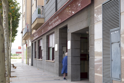 Imagen de la residencia de Salamanca donde se produjo el incendio. ICAL