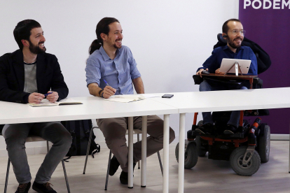 Juanma Del Olmo, Pablo Iglesias y Echenique, en una imagen de archivo. KIKO HUESCA.