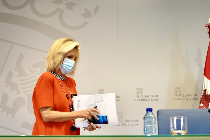 La consejera de sanidad, Verónica Casado, comparece en rueda de prensa para informar de la situación epidemiológica de la Comunidad | ICAL