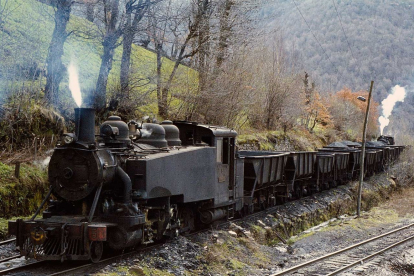Recuperación del tren minero entre Ponferrada y Villablino como recurso turístico.- CCBierzo