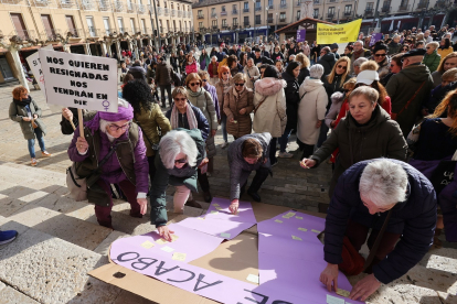 Manifestación en Palencia por el día para la Erradicación de la Violencia contra la Mujer. -ICAL.