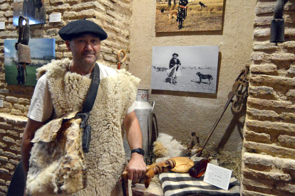 Exposición fotográfica 'Mis pastores' en Sahgún, León. Ical