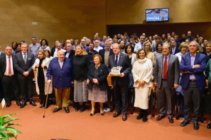El ex presidente Herrera recibe el premio 'Árbol de Valores' de Fundación Personas.- ICAL