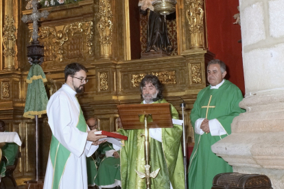 Teo Nieto Vicente durante su nombramiento del Obispo de Zamora. -DANIEL FERREIRA