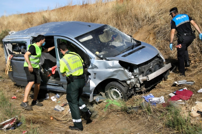 Dos heridos graves y siete leves en un accidente en la A-62 a la altura de Ciudad Rodrigo (Salamanca). | ICAL