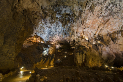 Cueva de Valporquero. ICAL