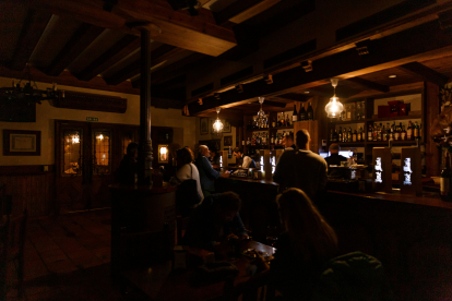 El Restaurante José María de Segovia se suma al apagón. ICAL