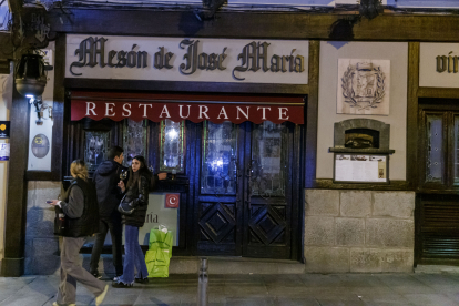 El restaurante José María de Segovia se suma al apagón. ICAL
