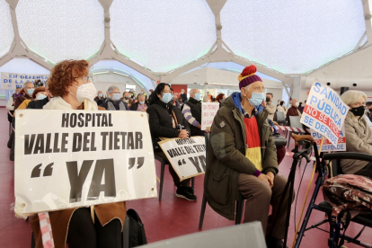 La Coordinadora de Plataformas por la Sanidad Pública de Castilla y León convoca la primera Asamblea Social, en la Cúpula del Milenio en Valladolid. Asiste el secretario general del PSCyL, Luis Tudanca, entre otros. - ICAL