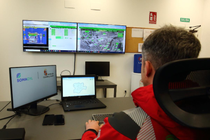 Mañueco visita la planta Red de Calor de Ponferrada.- ICAL