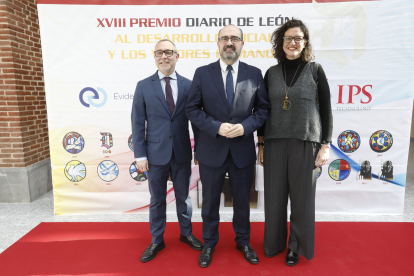 Premio a los Valores Sociales de Diario de León.- RAMIRO