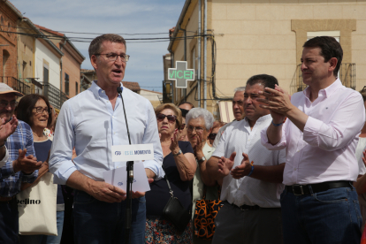 El presidente del PP, y candidato a la presidencia del Gobierno, Alberto Núñez Feijóo, en un acto en Corrales del Vino, Zamora. ICAL