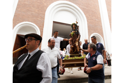 El Ayuntamiento de Ponferrada celebra el tradicional Voto de la Villa con motivo de la festividad de San Roque. Ical