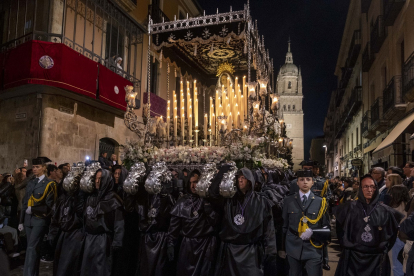 Procesión de la Hermandad de Nuestra Señora de la Soledad en Salamanca. ICAL