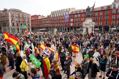 Concentración de Vox y Solidaridad para protestar contra las políticas del Gobierno de España.- ICAL