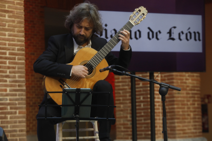 Premio a los Valores Sociales de Diario de León.- RAMIRO