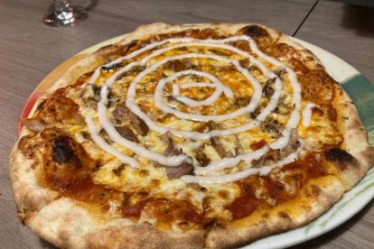 'Pizza Churra', de Ristorante il Nuovo Veneto´s (Valladolid), nombrada como una de los mejores pizzas de Castilla y León. -BESTPIZZASPAIN