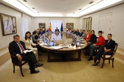 Primera reunión del nuevo Consejo de Ministros. -BERNARDO DÍAZ