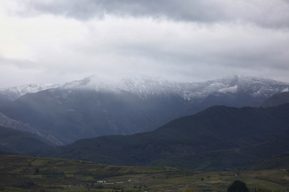 Primera nevada en las montañas del Bierzo. -ICAL