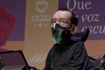 El portavoz de  Podemos en el Congreso, Pablo Echenique en el acto de campaña de Valladolid. -ICAL