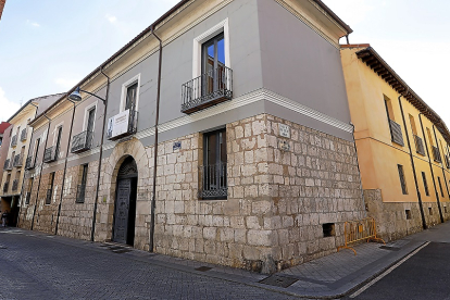 La Casa Revilla, sede de la Fundación Municipal de Cultura de Valladolid.  / J. M. LOSTAU