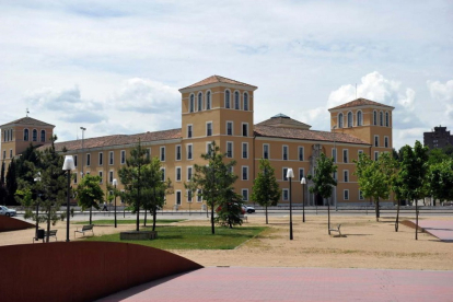 Sede de la Consejería de Educación en Valladolid.- CCOO