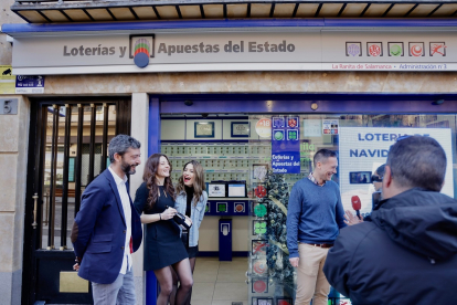 Una serie de un quinto premio vendido en la administración 'La Ranita' en la calle Quintana de Salamanca. -ICAL