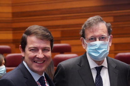 Toma de posesión de Mañueco como presidente de la Junta - Alfonso Fernández Mañueco y Mariano Rajoy.- ICAL