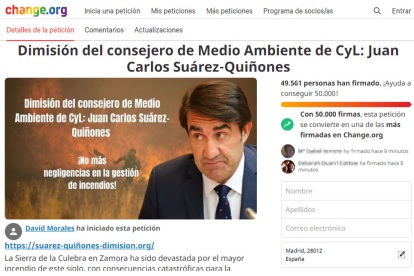 Campaña de recogida de firmas en change.org para pedir la dimisión de Suárez-Quiñones. E. M.