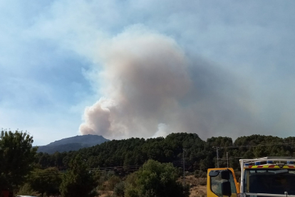 Incendio en Santa Cruz del Valle en Ávila. -ICAL