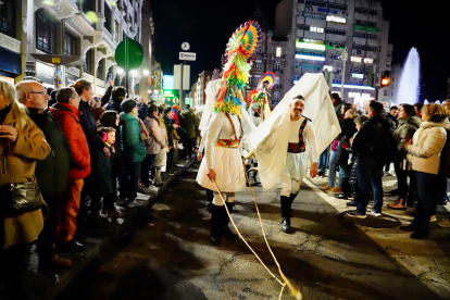 Celebración de un desfile con diferentes antruejos de la provincia de León. -ICAL.