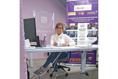 La presidenta de Fademur en Castilla y León, Loreto Fernández, durante uno de los actos de la organización.  (E. M.)