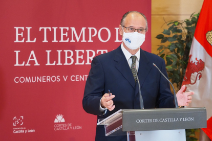 El presidente de las Cortes, Luis Fuentes. - ICAL